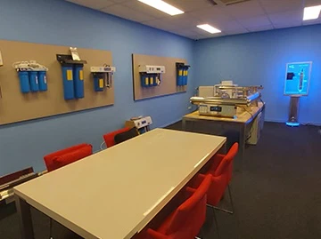 Sistem Penapisan Air Terbaik di Bilik Contoh Neatherlands